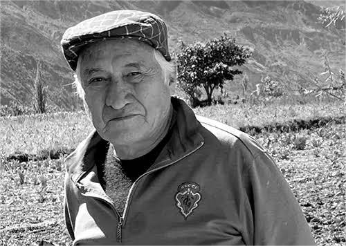 José Antonio Pimentel Castillo es un dirigente sindical, ex diputado, docente universitario y político boliviano. Fue también el ministro de Minería y Metalurgia de Bolivia desde el 28 de enero de 2010 hasta el 23 de enero de 2012, durante el segundo gobierno del presidente Evo Morales Ayma